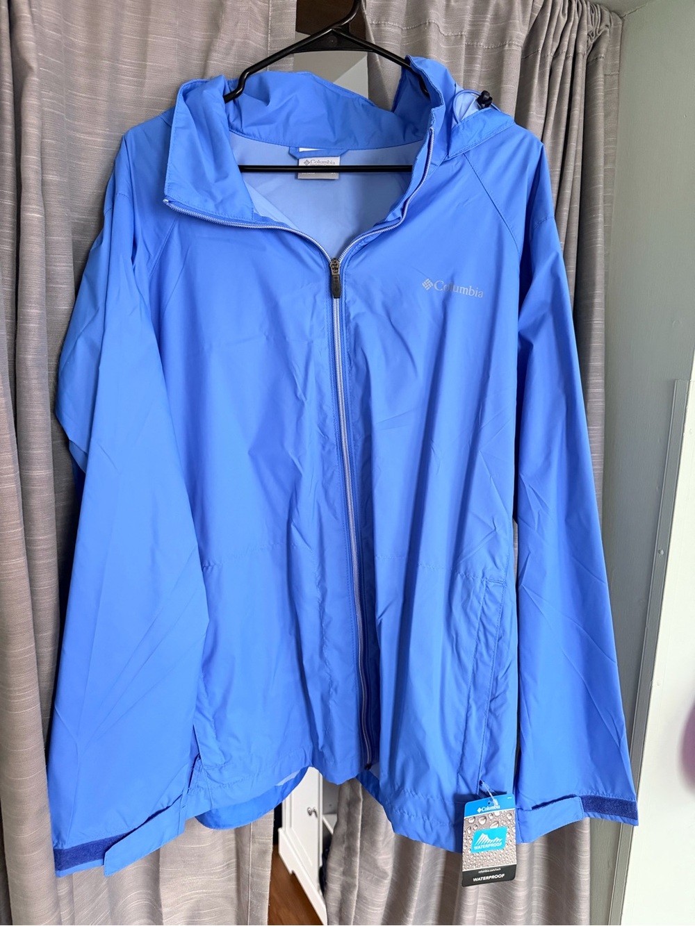Columbia Women's Sky Blue Hooded Packable Rain Shell